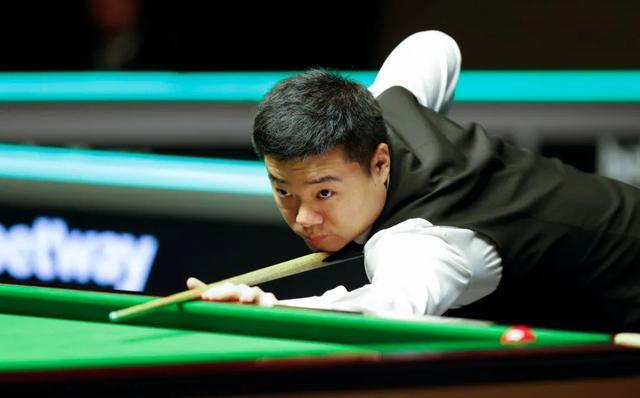 不仅依赖于 不仅依赖于