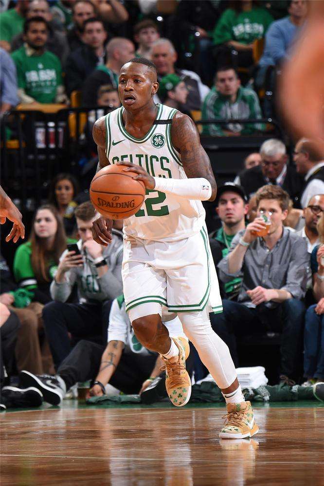 位投篮犹豫 位投篮犹豫